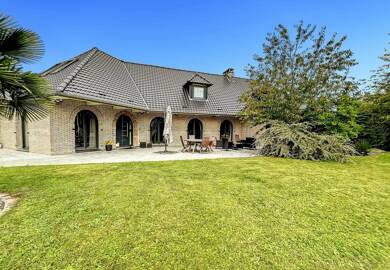 Maison à vendre 799 000 € 6 pièces 3 chambres 297 m² 3 533 m² de terrain Provin 59185