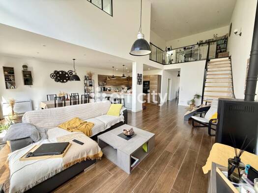 Maison de ville à vendre 275 000 € 5 pièces 3 chambres 154 m² 276 m² de terrain Saint-Pierrevillers 55230