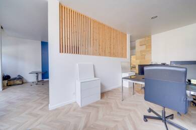Local commercial à louer 1 790 € 53 m² de surface de vente Capucins-Saint Michel-Nansouty-Saint Genès Bordeaux 33000