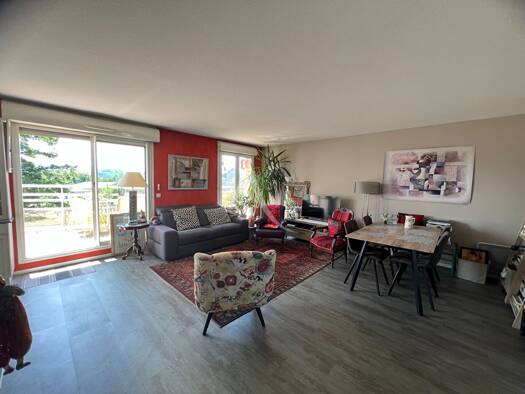 Appartement à vendre 355 000 € 5 pièces 4 chambres 114 m² Étage 4/5 La Poste Billère 64140