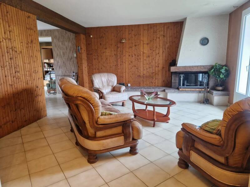 Maison à vendre, 186m², VOISINS LE BRETONNEUX