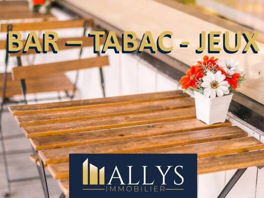 Bar / Café à vendre Fonds de commerce 165 000 € 56 m² d'espace de restauration Étrépagny 27150