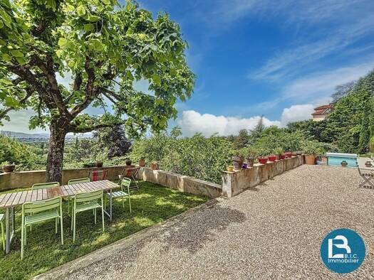 Maison à vendre 1 150 000 € 6 pièces 4 chambres 217,4 m² 2 300 m² de terrain Saint-Didier-au-Mont-d'Or 69370