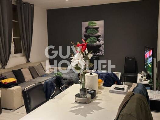 Maison à vendre 76 500 € 3 pièces 2 chambres 52 m² 411 m² de terrain Rugles 27250