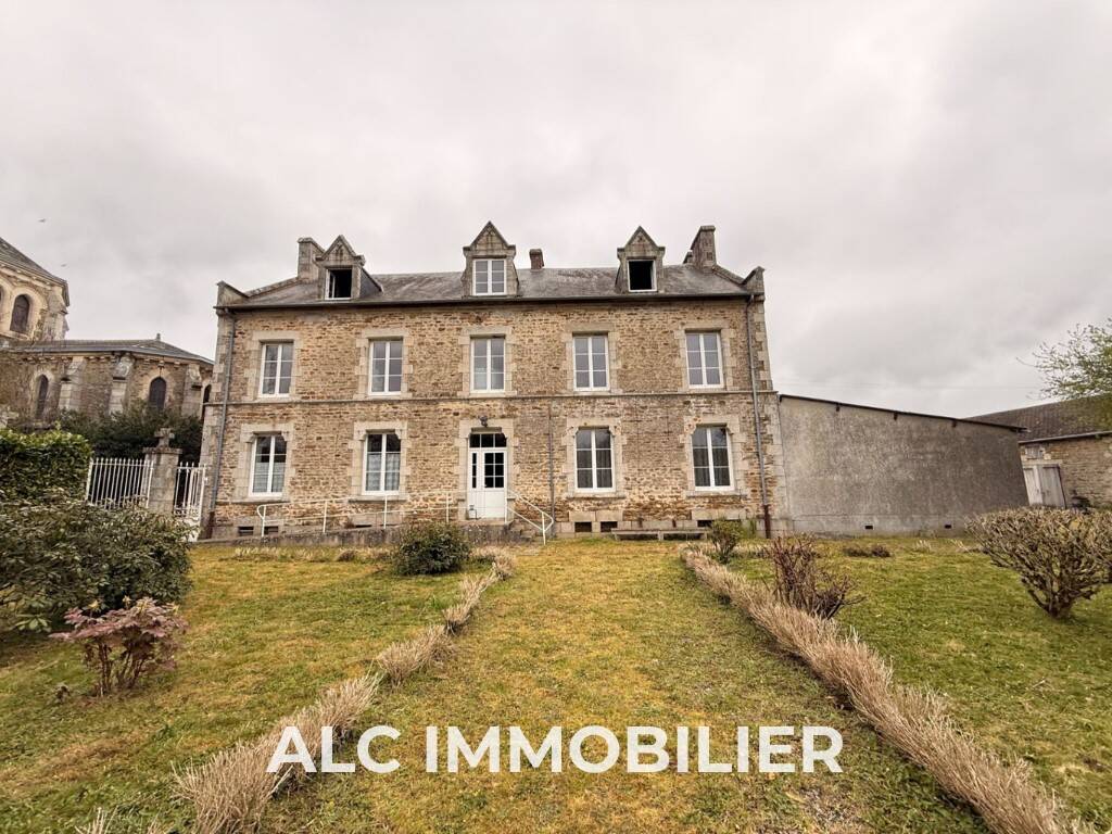 Maison à vendre, 350m², SAINT PIERRE DES NIDS