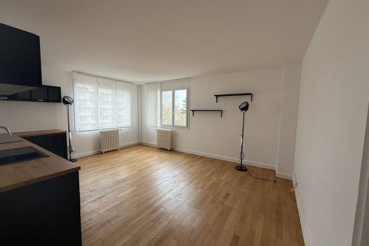 Maison à louer, 48m², SAINT MAUR DES FOSSES