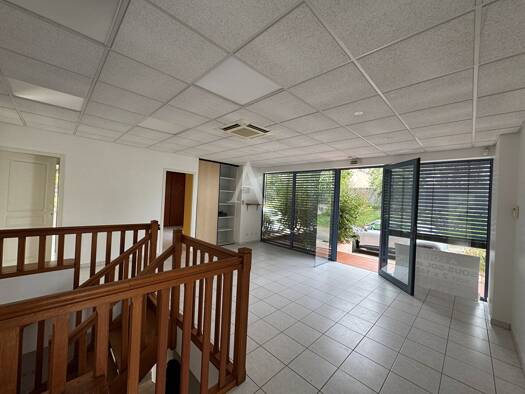 Immeuble à vendre 675 000 € 223 m² Hesteil L'Isle-Jourdain 32600