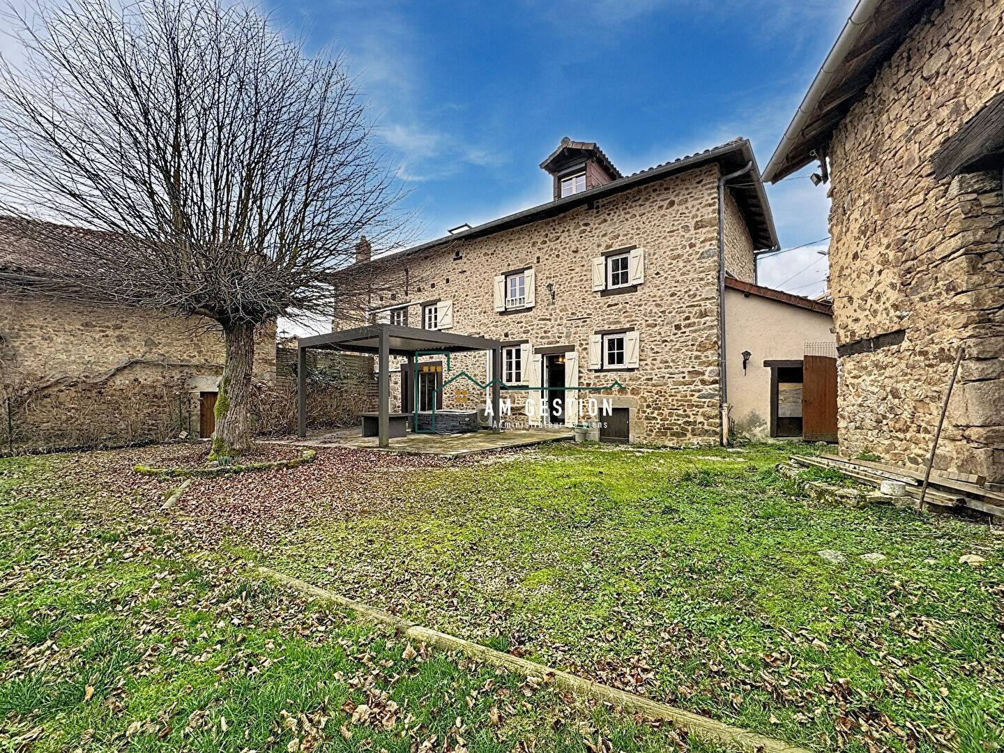 Maison à vendre, 208m², SAINT LEONARD DE NOBLAT
