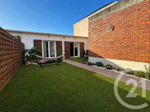 Maison de plain-pied à vendre 249 900 € 3 pièces 2 chambres 68,05 m² 137,19 m² de terrain Éragny 95610