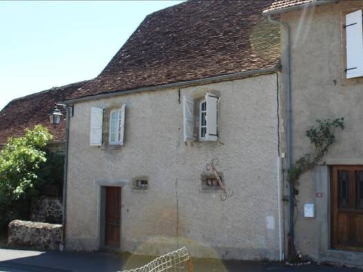 Maison à vendre 79 560 € 4 pièces 3 chambres 74 m² 280 m² de terrain Puy d Arnac 19120