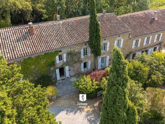 Maison à vendre 630 000 € 20 pièces 12 chambres 567 m² 14 000 m² de terrain Ouest Revel 31250