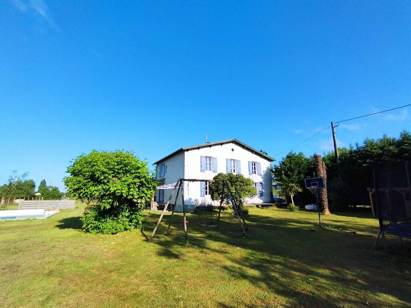 Maison à vendre, 161m², SAINT ANTOINE DE BREUILH