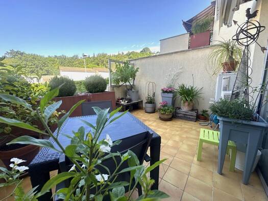 Appartement à vendre 158 000 € 3 pièces 2 chambres 62,54 m² RDC Ouest Lodève 34700