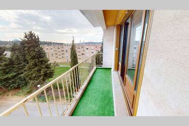 Appartement à vendre 220 000 € 4 pièces 3 chambres 91 m² Étage 3/4 Centre Gardanne 13120