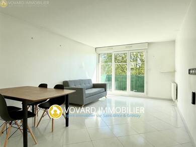 Appartement à louer 1 099 € 3 pièces 2 chambres 55 m² Dernier étage, Étage 3/3 Centre Ville St Brice sous Foret 95350