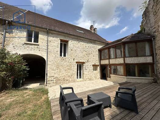 Maison à vendre 280 000 € 3 chambres 190 m² 350 m² de terrain La Ferté-Milon 02460