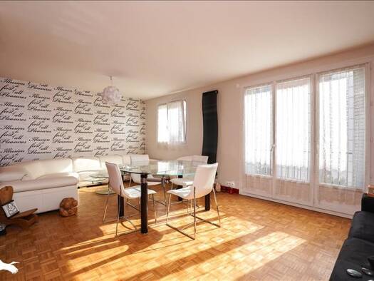 Appartement à vendre 233 200 € 3 pièces 2 chambres 68 m² Étage 2/3 La Fuye Velpeau Tours 37000