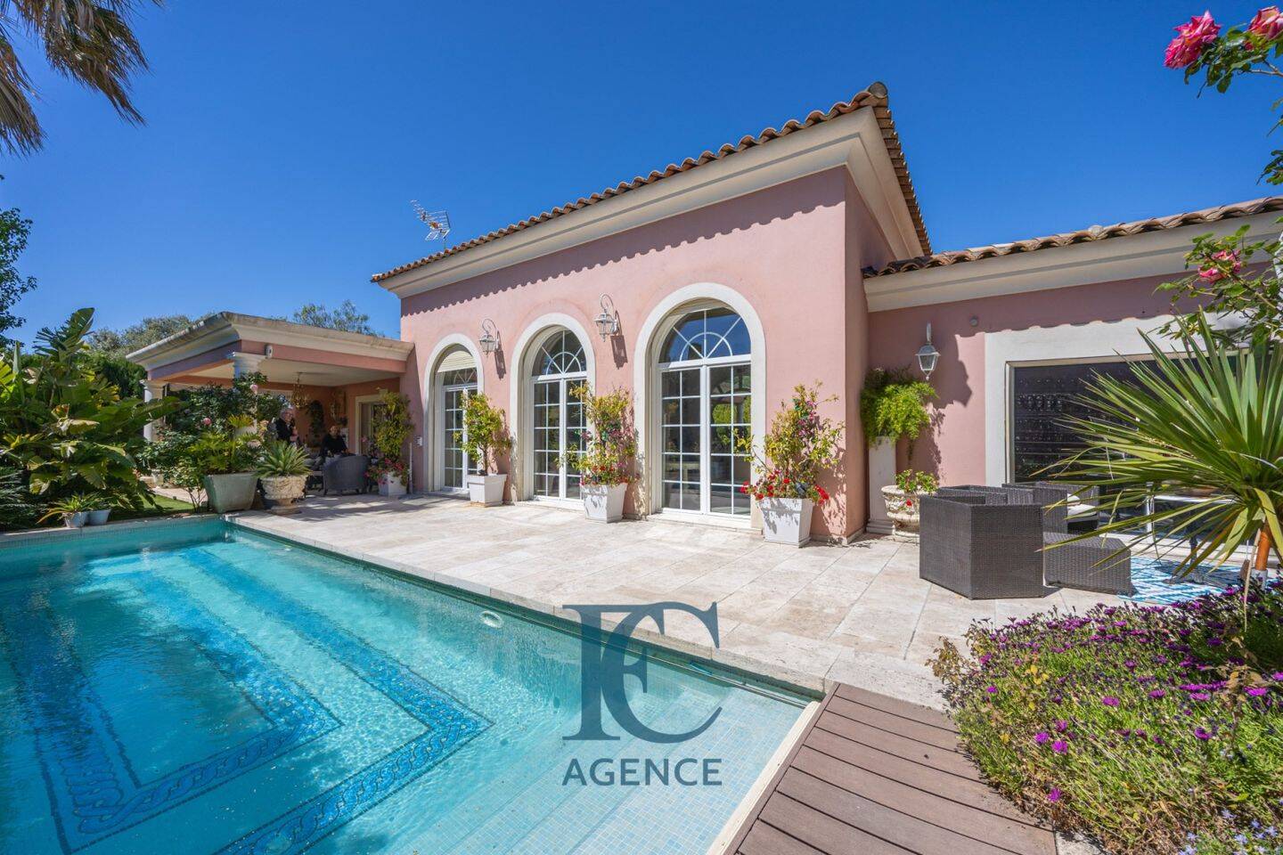 Maison à vendre, 225m², SANARY SUR MER