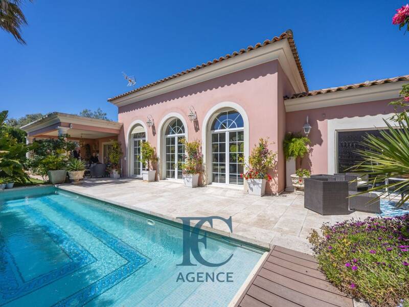 Maison à vendre, 225m², SANARY SUR MER