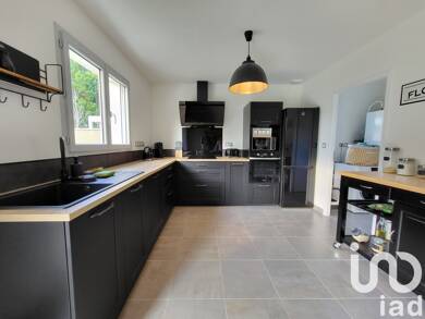 Pavillon à vendre 235 000 € 5 pièces 4 chambres 92 m² 894 m² de terrain La Roche-Posay 86270