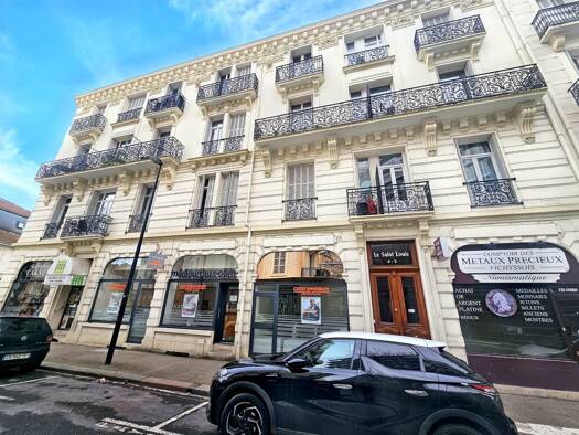 Studio à vendre 59 500 € 1 pièce 14,7 m² Étage 2/5 Vichy 03200