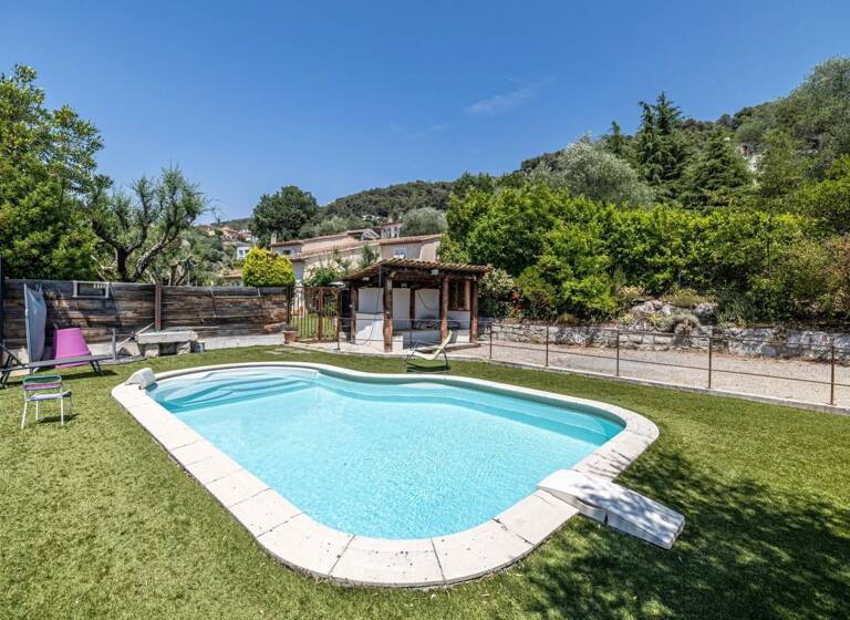 Maison à vendre 790 000 € 5 pièces 3<br/>chambres 220,7 m²<br/>superficie Blausasc 06440