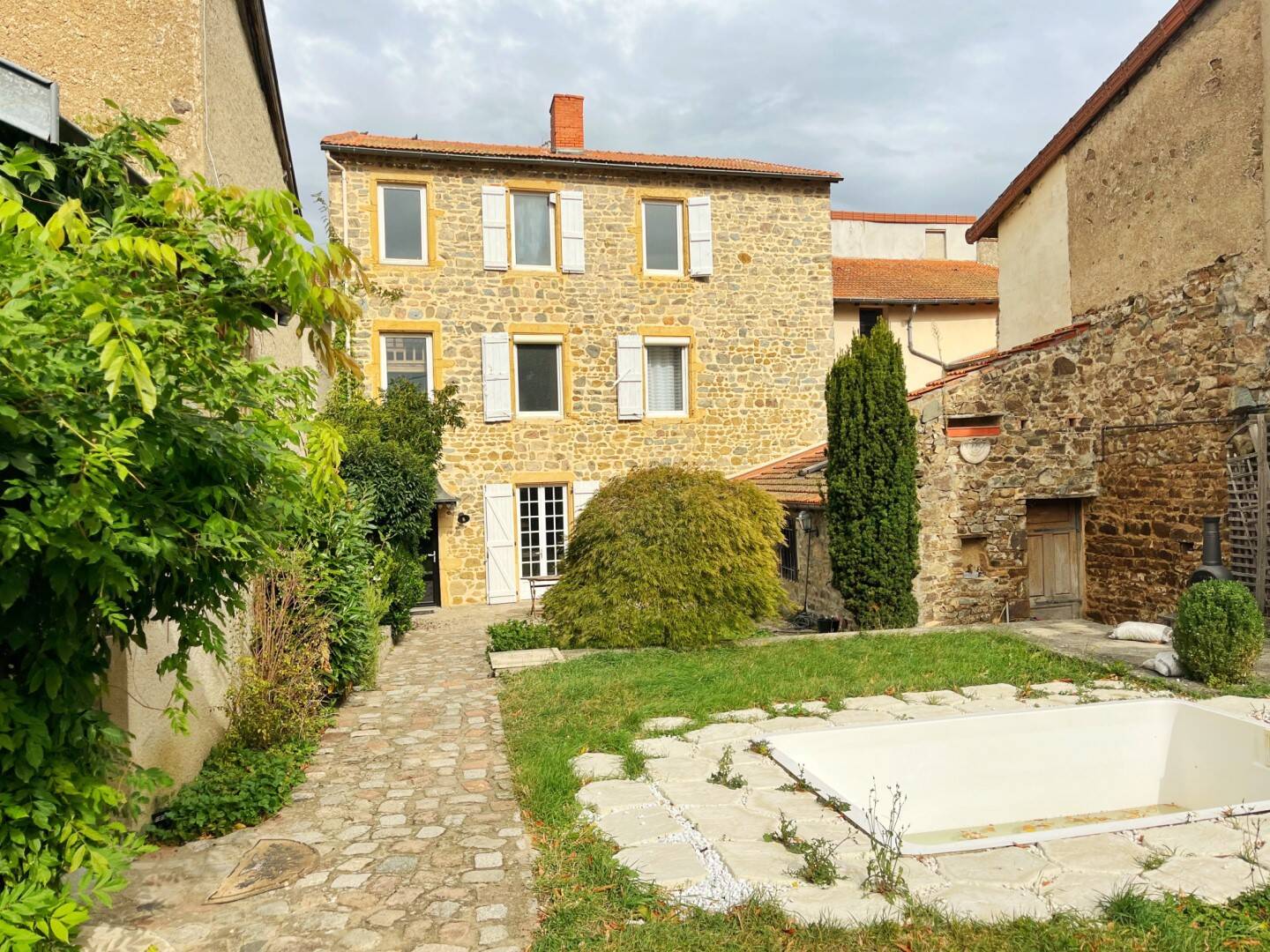 Maison à vendre, 315m², SAINT SYMPHORIEN DE LAY