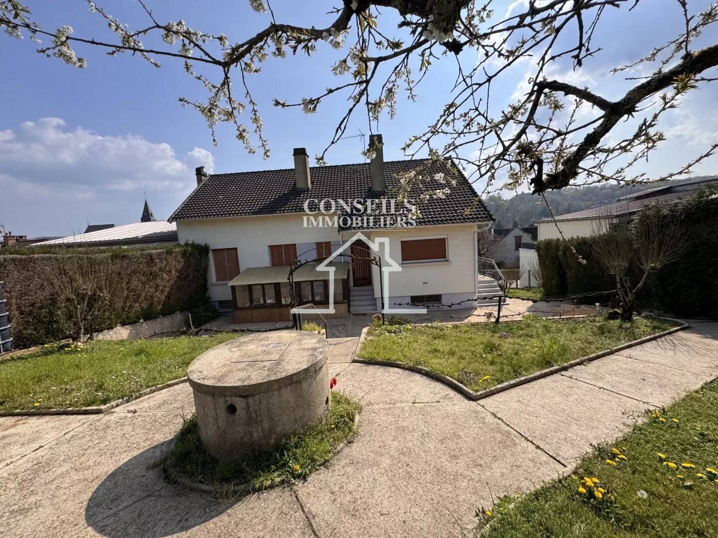 Maison à vendre, 142m², SAINT JULIEN DU SAULT