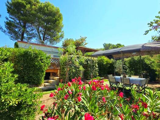 Maison à vendre 133 000 € 3 pièces 2 chambres 26 m² 215 m² de terrain Le Castellet 83330