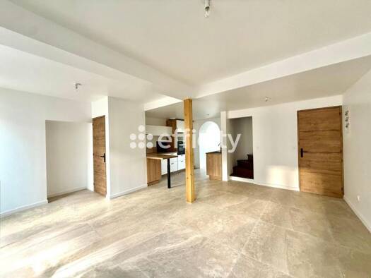 Maison à vendre 299 000 € 6 pièces 3 chambres 132 m² 220 m² de terrain Oinville-sur-Montcient 78250