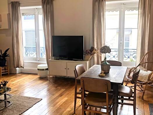 Appartement à vendre 340 000 € 2 pièces 1 chambre 47,06 m² 4ème étage Ainay Lyon 2ème arrondissement 69002