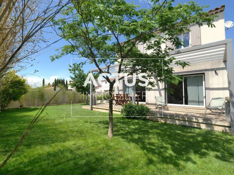 Maison à vendre, 101m², FONTVIEILLE