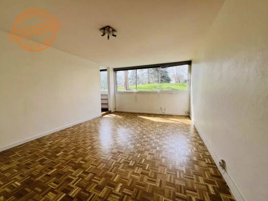 Appartement à vendre 220 000 € 3 pièces 2 chambres 67,2 m² RDC Centre Écully 69130