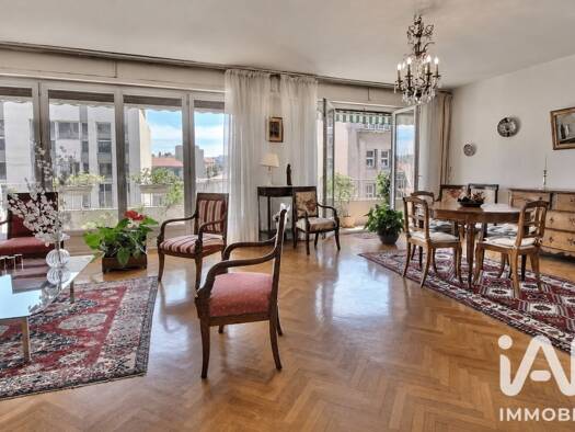 Appartement à vendre 498 000 € 3 pièces 2 chambres 108,4 m² Étage 5/8 Périer Marseille 8ème arrondissement 13008