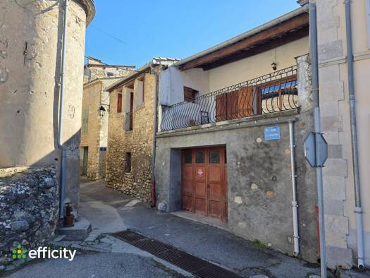 Maison à vendre 150 000 € 5 pièces 3 chambres 115 m² 120 m² de terrain Estoublon 04270