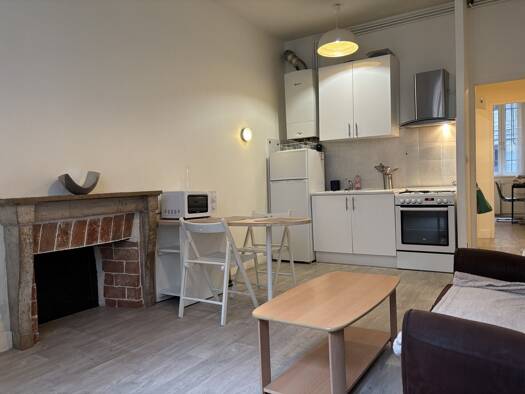 Appartement à louer 560 € 2 pièces 1 chambre 36,5 m² RDC/999 Centre - Chapelle des Buis Besançon 25000