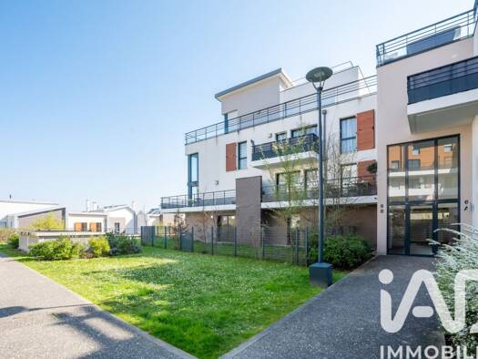 Appartement à vendre 369 000 € 3 pièces 2 chambres 66,3 m² RDC/3 Les Coteaux de Seine Louveciennes 78430
