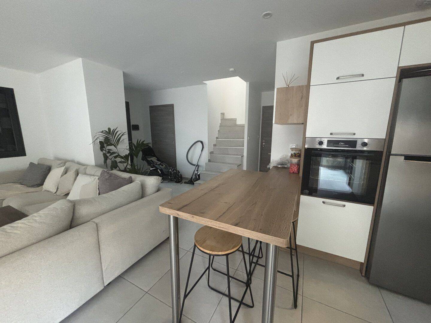 MONTPELLIER/CLEMENTVILLE - 5 PIECES MEUBLEE — 2