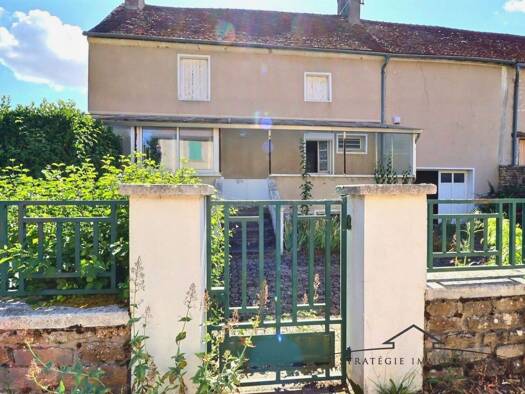 Maison à vendre 113 000 € 3 pièces 1 chambre 84,3 m² 1 135 m² de terrain Saint-Boil 71390