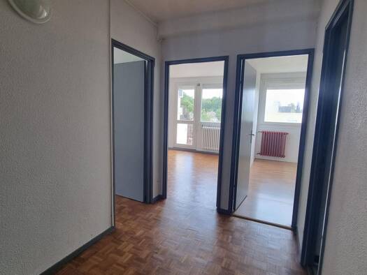Appartement à vendre 45 000 € 3 pièces 2 chambres 59 m² Étage 4/4 Netreville Évreux 27000