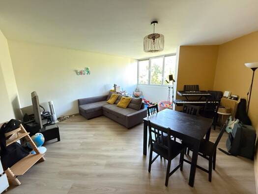 Appartement à vendre 174 000 € 3 pièces 2 chambres 69 m² Étage 3/5 Franconville 95130