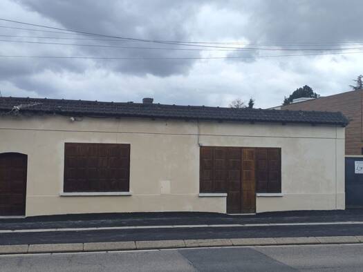 Boutique à vendre Fonds de commerce 416 000 € 115 m² de surface de vente Vaux-sur-Seine 78740