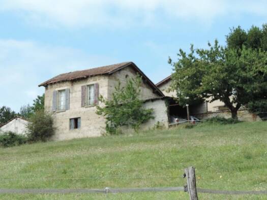 Ferme à vendre 249 000 € 4 pièces 3 chambres 100 m² 37 465 m² de terrain Valherbasse 26350