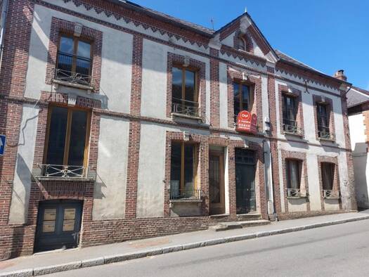 Maison à vendre 76 500 € 6 pièces 5 chambres 150 m² 252 m² de terrain Moulins-la-Marche 61380
