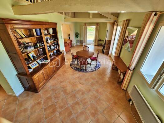 Maison à vendre 190 000 € 8 pièces 6 chambres 180 m² Saint-Gein 40190