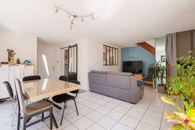 Maison à vendre 339 000 € 5 pièces 4 chambres 90 m² 134 m² de terrain Poudrette - Les Brosses Villeurbanne 69100