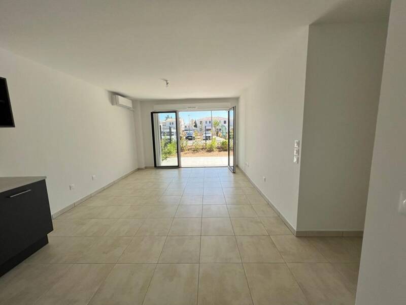 Maison à louer, 61m², GARONS