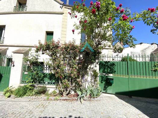 Maison à vendre 895 000 € 7 pièces 5 chambres 147 m² 198 m² de terrain Mareil-Marly 78750