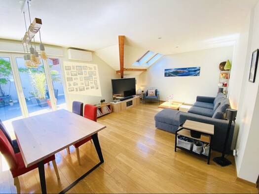 Appartement à vendre 635 000 € 4 pièces 3 chambres 106 m² Étage 3/3 Epagny Metz-Tessy 74330