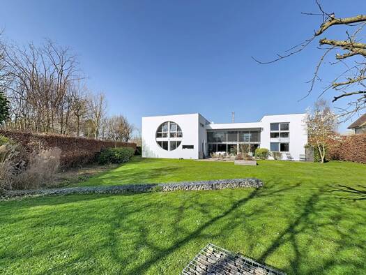 Maison à vendre de 1.7M à 3M € 8 pièces 5 chambres 360 m² 1 918 m² de terrain Marcq-en-Barœul 59700